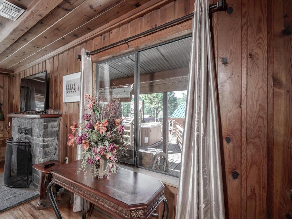 Alpine Cabin, 3 Bedrooms, Deck, Sleeps 8 Ruidoso Buitenkant foto